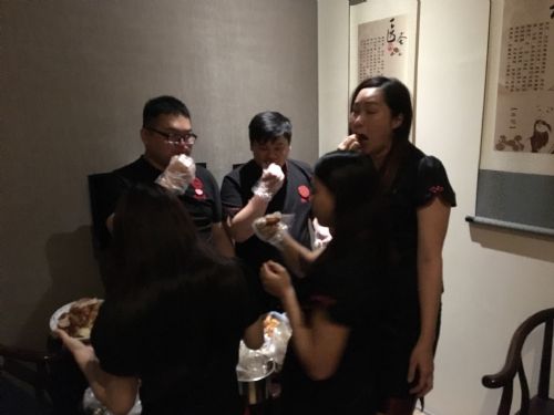 御手國醫讓您找回溫馨不已的團隊感